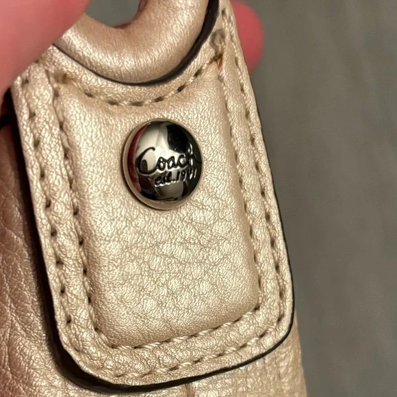 Coach Kristen purse handbag in beautiful pebbled leather. Pearlescent in EUC. - Picture 4 of 15